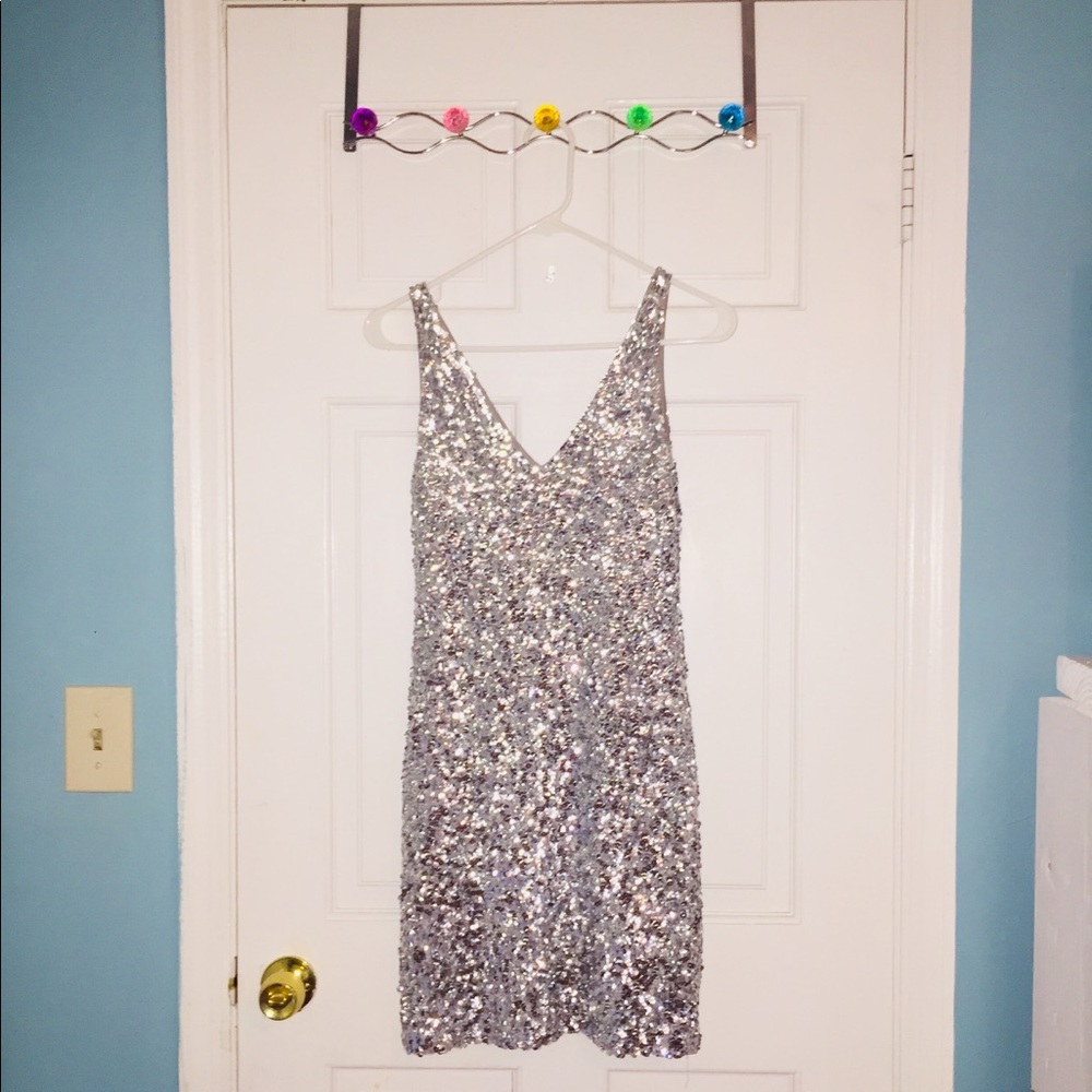 Sparkly silver dress - Picture 1 of 1
